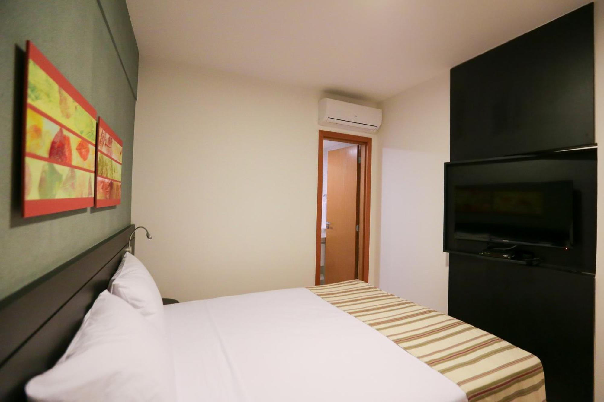 Vista Park Hplus Long Stay Brasilia Room photo